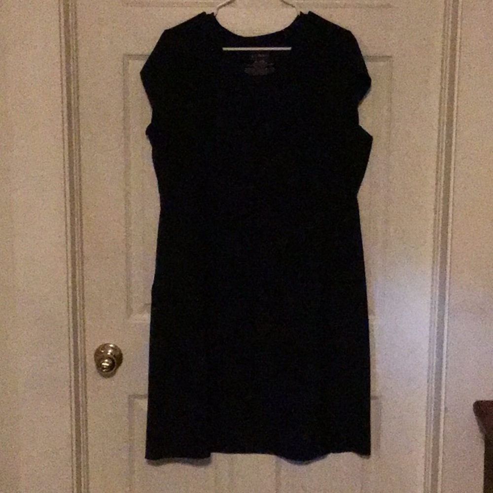 LLBean black short sleeve dress; XL